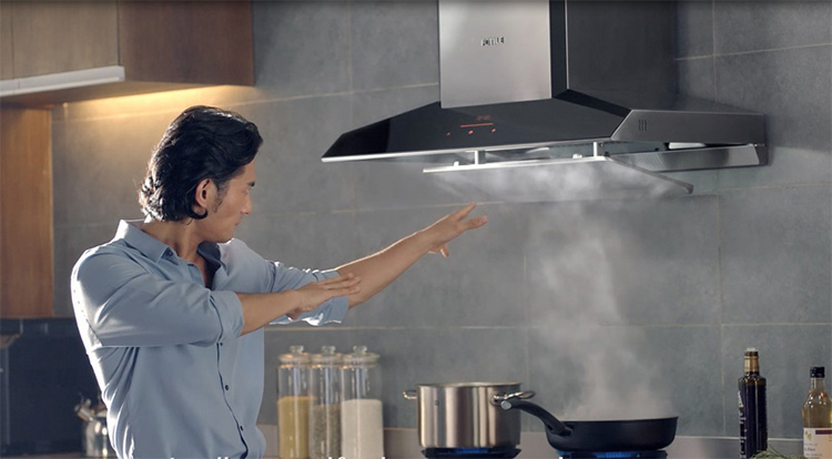 Vệ sinh máy hút mùi